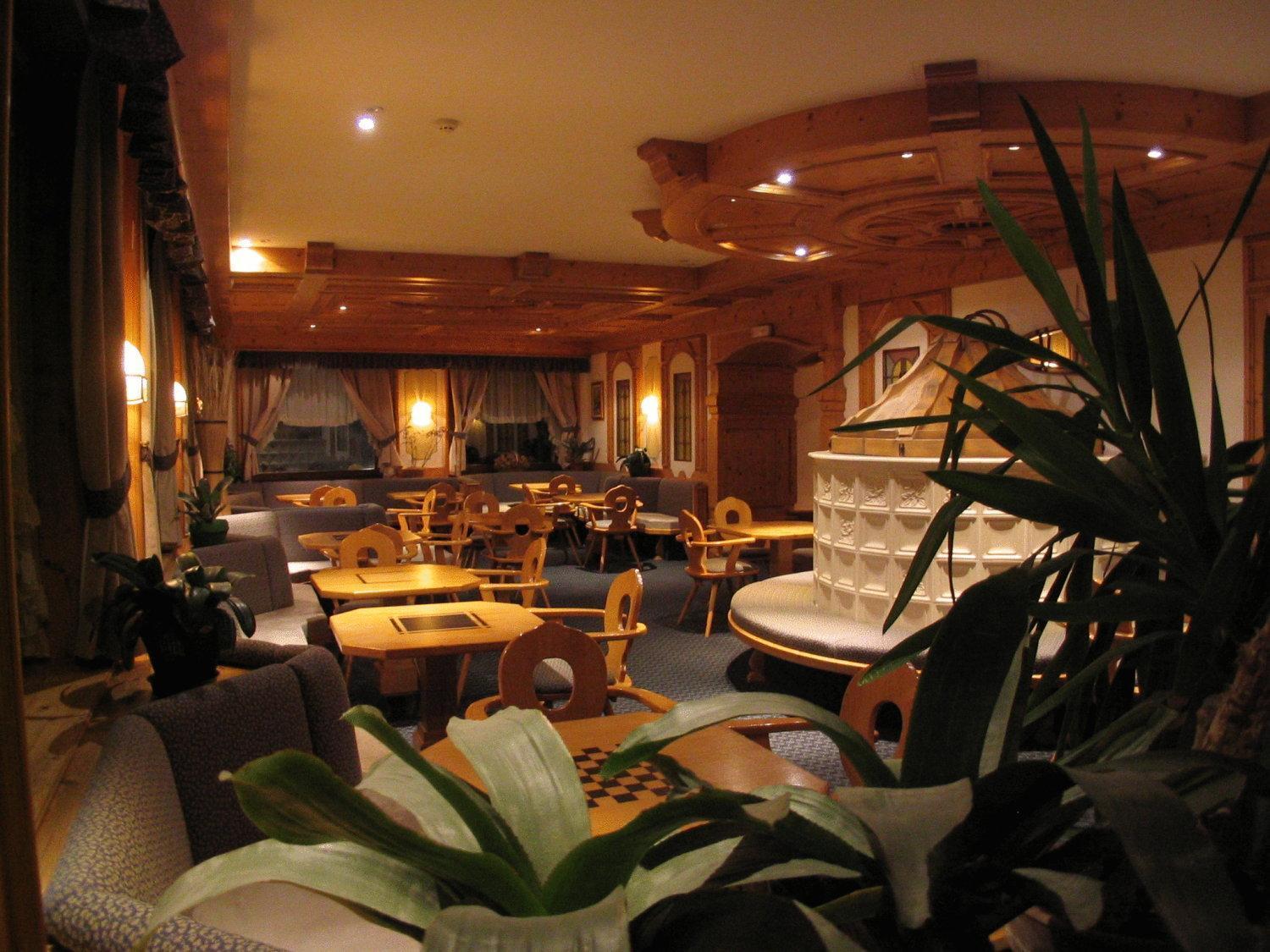 Club Hotel Alpino Фолгария Екстериор снимка